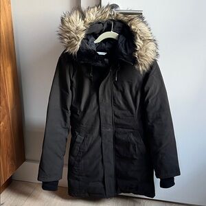 Aritzia GOLDEN by TNA Black Parka with Faux Fur Hood size XS